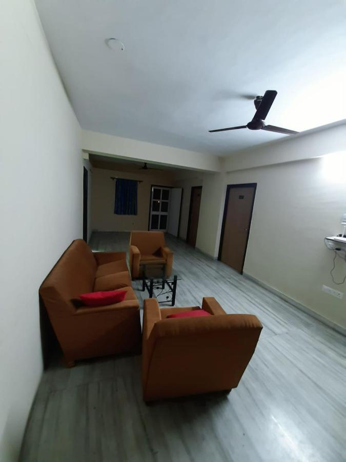 Holiday Rental Rooms Calcutta Exterior foto